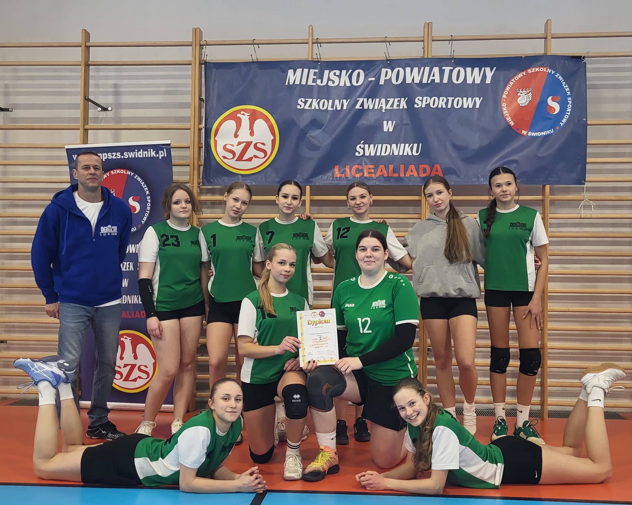 Reprezentacja II LO w Chełmie podczas Licealiady w piłce siatkowej dziewcząt 2026
